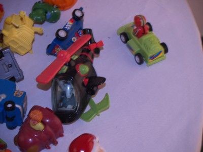 LOT OF KIDS MEALS TOYS OVER 5 LBS  